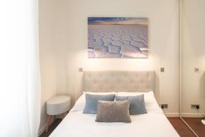 #60 Grimaldi 2BDR central near beach,promenade AC&WIFI