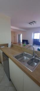 Three bedrooms family apartment with sea view Sveti Stefan