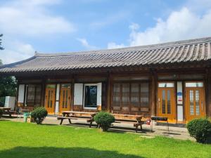Unyujae Hanok Pension