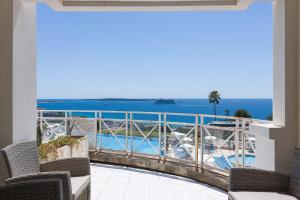 Blue view - Terrace with sea view, pool, air conditioning