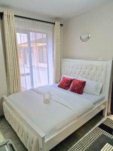 Royalsurburbs by Tsavo