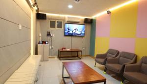 Songnim Hanok Village