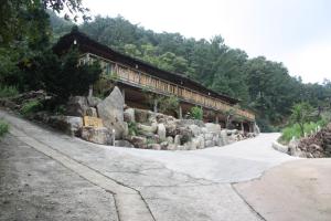 Hadong Pension Haneulbit Hwangtobang