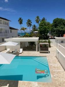 Stella 4, 2nd Floor Beach Stay