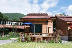 Danyang Soseonam Hwangto Village