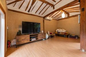 Yangpyeong Baknyeon gotack Yusunjae Hanok pension