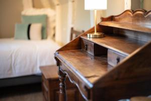 Hotels Hotel La Couleuvrine Sarlat Centre Ville : photos des chambres