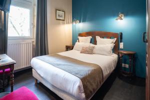 Hotels Hotel La Couleuvrine Sarlat Centre Ville : photos des chambres