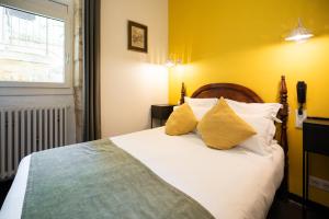 Hotels Hotel La Couleuvrine Sarlat Centre Ville : photos des chambres