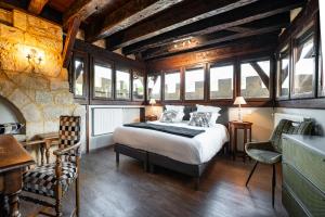 Hotels Hotel La Couleuvrine Sarlat Centre Ville : photos des chambres
