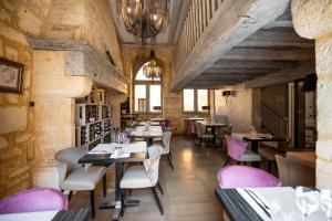 Hotels Hotel La Couleuvrine Sarlat Centre Ville : photos des chambres