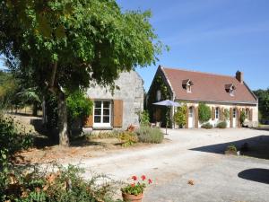 Maisons de vacances Charming Holiday Home in Montrichard with Pool : photos des chambres