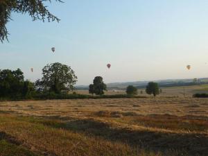Maisons de vacances Holiday Home in Puygareau near Poitiers, cleaning included : photos des chambres