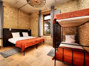 Fancy Holiday Home in Sainte-Cécile with Pool House & Indoor Pool