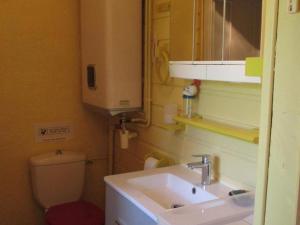 Charmante maisonnette avec piscine partagée - FR-1-489-131