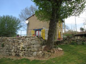 Maisons de vacances Maisonnet charmante avec piscine, rando et repos - FR-1-489-131 : photos des chambres