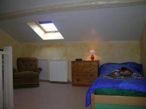 Maisons de vacances Maison renovee avec SPA, proche vignoble, ideale familles - FR-1-489-294 : photos des chambres