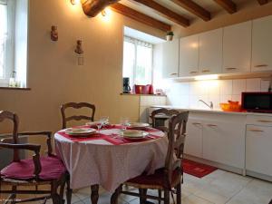 Maison chaleureuse avec WIFI et animaux acceptés près du Mont de Cerisy - FR-1-497-40