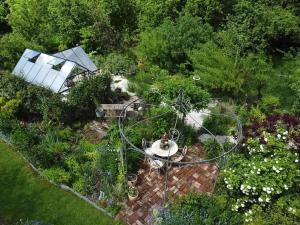 Maisons de vacances Maison de charme avec jardin luxuriant, pres de la Suisse Normande, ideale pour deconnexion totale - FR-1-497-35 : photos des chambres