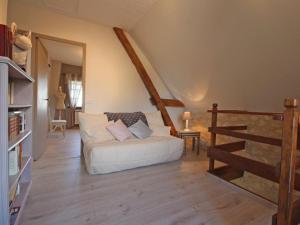 Maisons de vacances Maison percheronne avec jardin, animaux acceptes, WiFi, cheminee, proche commerces - FR-1-497-29 : photos des chambres
