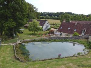 Maisons de vacances Magnifique moulin avec piscine et golf dans le Parc Naturel du Perche - FR-1-497-186 : photos des chambres