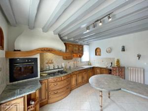 Appartements Grande maison de campagne avec studio, nature, confort et loisirs a 5 km, 4 chambres, jardin clos - FR-1-497-182 : photos des chambres