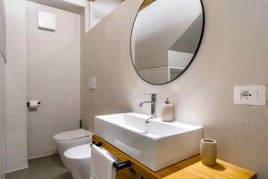 Garden apartment, wifi and private parking