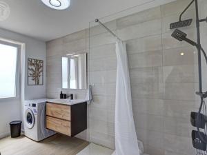 Maisons de vacances Gites Champetres Renoves avec Terrasse, Jardin, et Activites pour Familles et Amis - FR-1-496-304 : photos des chambres