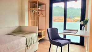 MC Vega- Mi Casina con vistas al mar