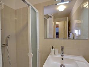 Gîte en pierres avec piscine partagée - FR-1-496-126