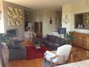Maisons de vacances Villa With Pool In Chateauneuf-Du-Pape : photos des chambres