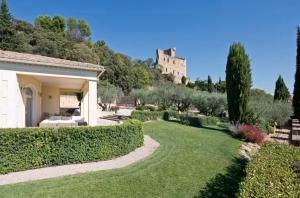 Maisons de vacances Villa With Pool In Chateauneuf-Du-Pape : photos des chambres