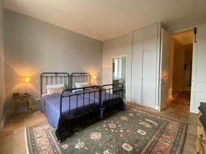 Maisons de vacances Family Home With Pool In Cruzy : photos des chambres