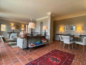 Maisons de vacances Family Home With Pool In Cruzy : photos des chambres