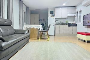 White House in Forest