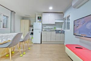 White House in Forest