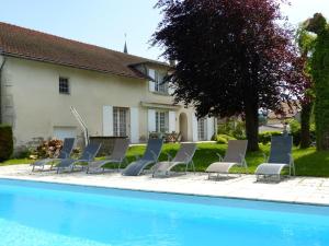 Grande maison contemporaine avec piscine et animaux admis - FR-1-489-134