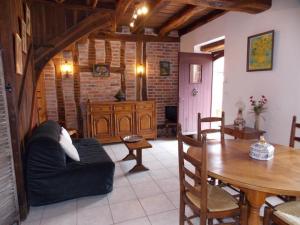 Appartements Gite de charme rural avec terrasse, jardin prive, chevaux a proximite et equipements modernes - FR-1-489-213 : photos des chambres