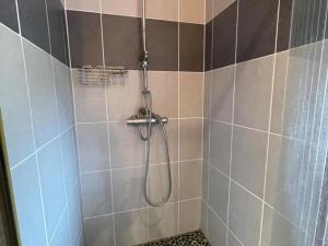 Maisons de vacances Maison de Charme avec Jardin Prive et Randonnees, Ideale pour Familles et Cavaliers - FR-1-489-449 : photos des chambres