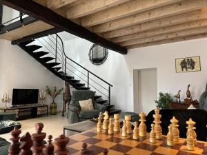 Maisons de vacances Charmante maison a Haut-Bocage avec jardin, terrasse, et randonnees a proximite - FR-1-489-516 : photos des chambres
