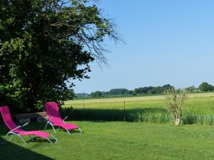 Maisons de vacances Gite familial renove a la campagne avec jardin, 4 chambres, proche loisirs et attractions - FR-1-489-61 : photos des chambres