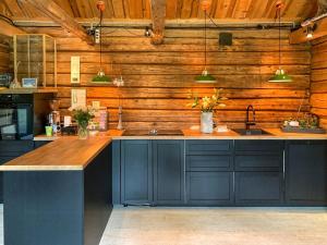 Historic Cabin By The Ski Trail In Østmarka