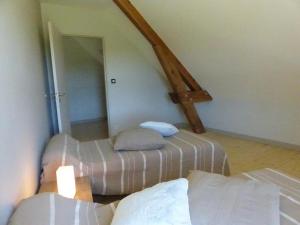 Maisons de vacances Gite renove a Chapeau avec wifi, terrasse et parking - FR-1-489-269 : photos des chambres