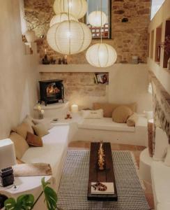 Maisons de vacances Cozy And Refined Retreat In The Heart Of Fanjeaux : photos des chambres