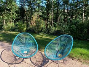 Maisons de vacances Gite champetre confortable avec terrasse et jardin - FR-1-489-564 : photos des chambres