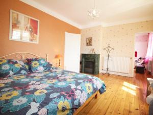 Maisons de vacances Gite renove a la ferme, 4 chambres, jardin clos, WiFi, parking, animaux, activites nature a proximite - FR-1-497-27 : photos des chambres