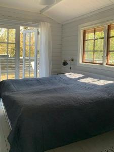 Two Log Cabins Near Rågeleje Beach