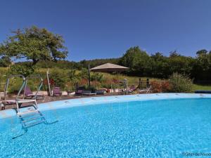 Maison indépendante avec spa nordique, piscine partagée et jardin - FR-1-497-116