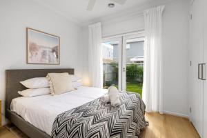 3BR Light-filled Retreat Mt Duneed