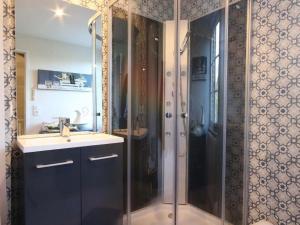 Maisons de vacances Gite familial tout confort avec jeux et jardin, proche voie verte et riviere - FR-1-497-132 : photos des chambres